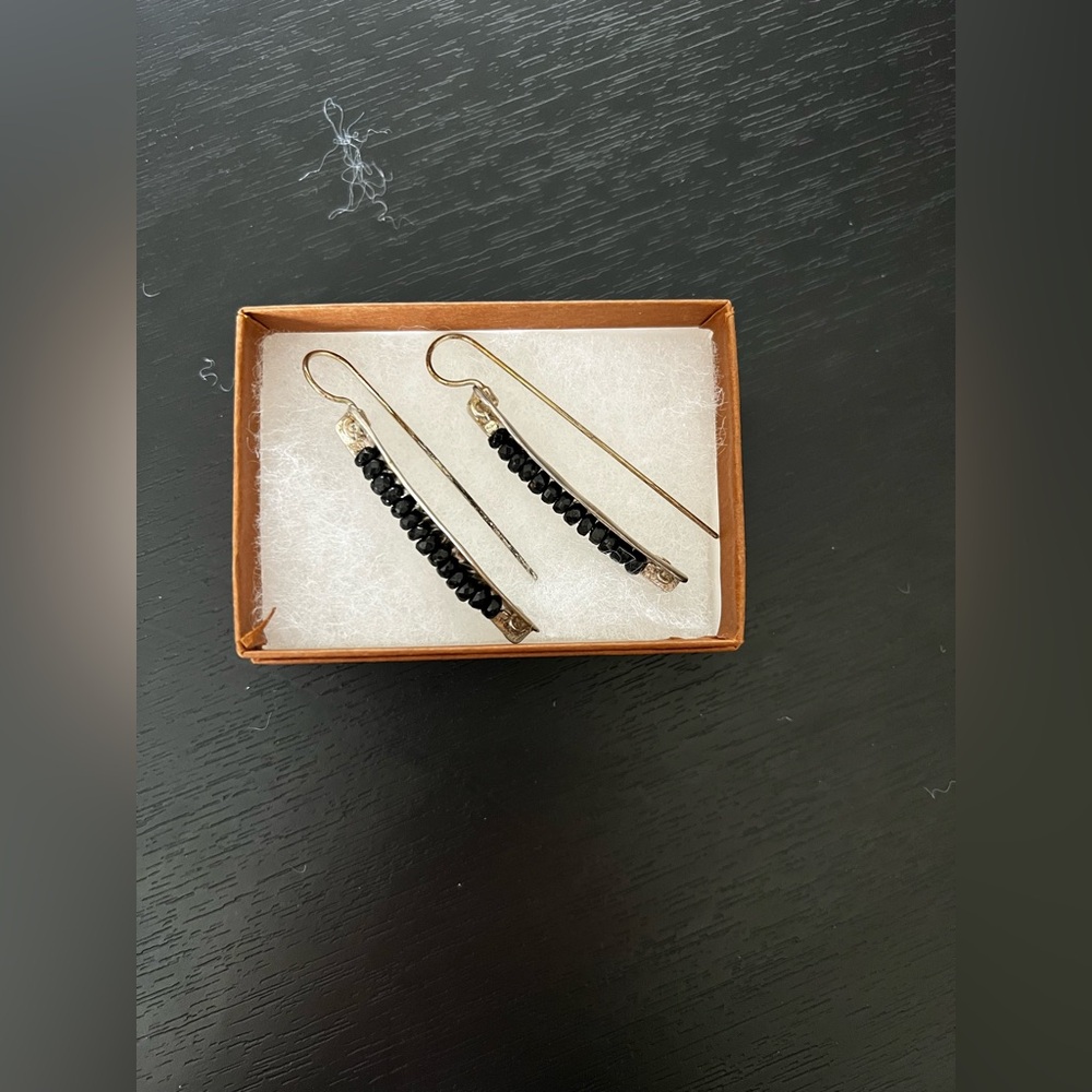 Retired Silpada W1125 Sterling Silver Black Onyx Scroll Bar Threader Earrings